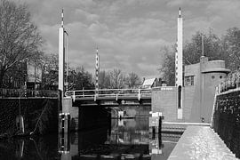 Le Vaartscherijnbrug à Utrecht en hiver (noir et blanc) sur André Blom Fotografie Utrecht