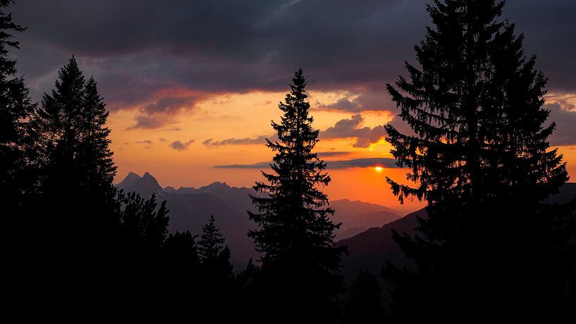 Zonsondergang in de Lechtaler Alpen van Miriam Schwarzfischer Fotografie