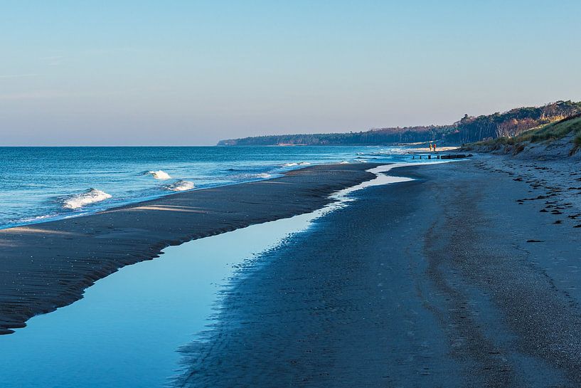 West beach on the Baltic coast of Fischland-Darß by Rico Ködder