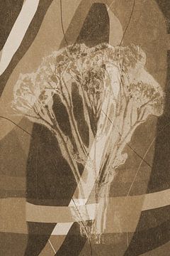 Blumen und organische Formen.  Moderne abstrakte botanische geometrische Kunst in Beige und Braun von Dina Dankers