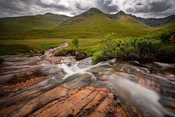 Cours d'eau, Écosse sur Willem Klopper