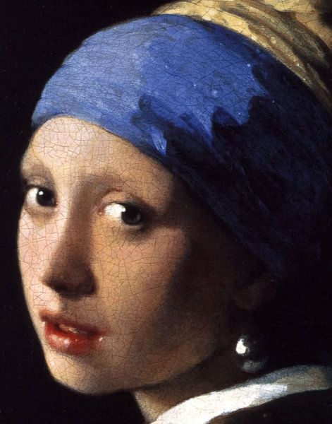 Portrait d'une fille avec une boucle d'oreille en perle par Moonheart Artworks