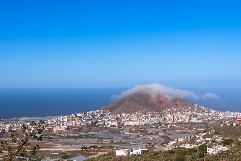 Aussicht auf Galdar, La Atalaya und Montaña de Gáldar von Peter Baier