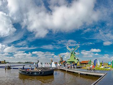 Mühlen an der Zaan, Poelenburg in Festkleidung, Zaanse Schans, Zaandam, , Nordholland