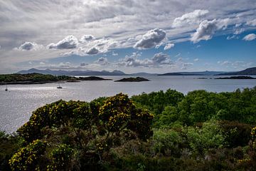 Schotland - Zicht op Isle of Skye van Rick Massar