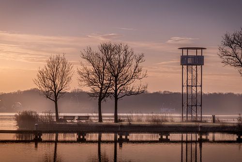Zonsopkomst aan de Kralingse plas in Rotterdam