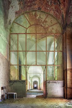 Verlaten en vervallen doorkijkje