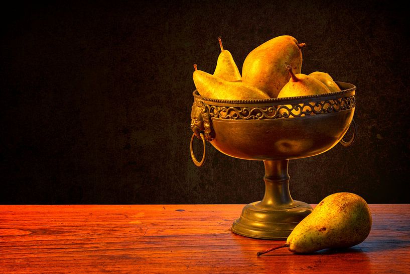 Still life: Pears by Carola Schellekens