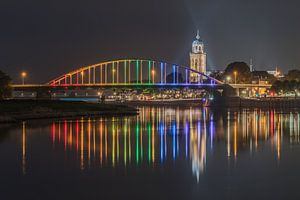 Wilhelmina-Brücke, die Lebuïnus-Kirche und die IJssel in Deventer