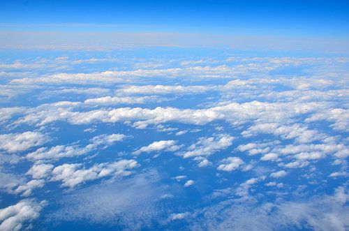 Lucht boven de Atlantische Oceaan