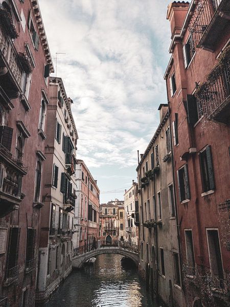 Venice by Hello Pompoyo