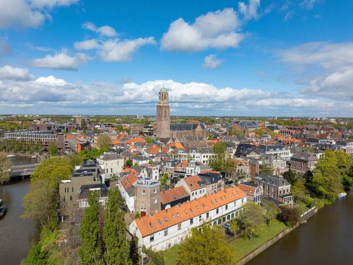 Zwolle binnenstad luchtfoto in de lente