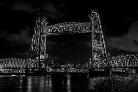 Hef by Night van Eyeteasers