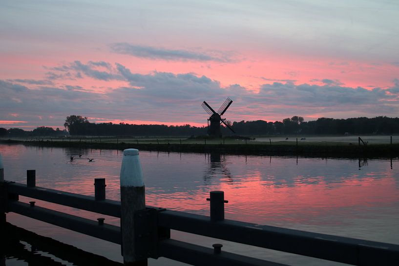 Molen in avondrood von JPART &PHOTOGRAPHY