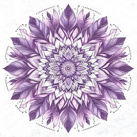 Mandala de plumes violettes sur Sabine Wagner
