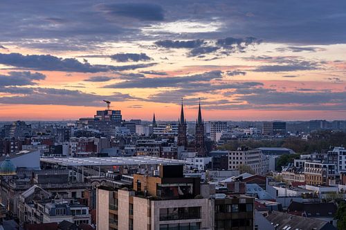 La silhouette d'Anvers juste avant le lever du soleil I | Photographie urbaine