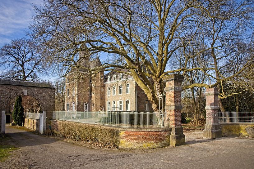 Nijswiller Castle by Rob Boon