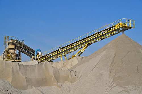 Convoyeur à bande pour le sable et le gravier