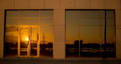 NDSM-werf haven | Zonsondergang lichtweerkaatsing