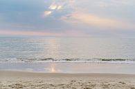 Zonsondergang Katwijk aan Zee van Lisenka l' Ami Fotografie thumbnail