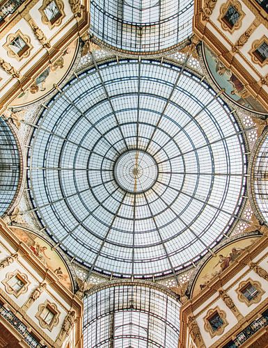 Looking up in Milan