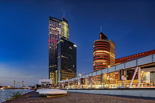Rotterdam Wilhelminakade Maastoren uitzicht op de Hef