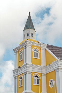 Building of the Public Prosecutor's Office in Curaçao by Lisa Bouwman