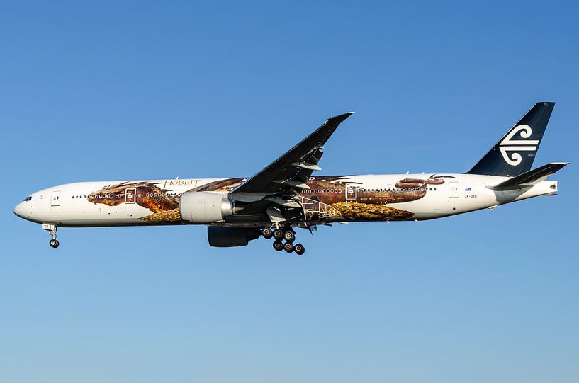 Air New Zealand The Hobbit Smaug Livery Boeing 777-300 by Arthur Bruinen