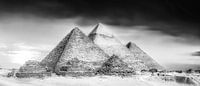 Egypte - les pyramides de Gizeh en noir et blanc par Günter Albers Aperçu