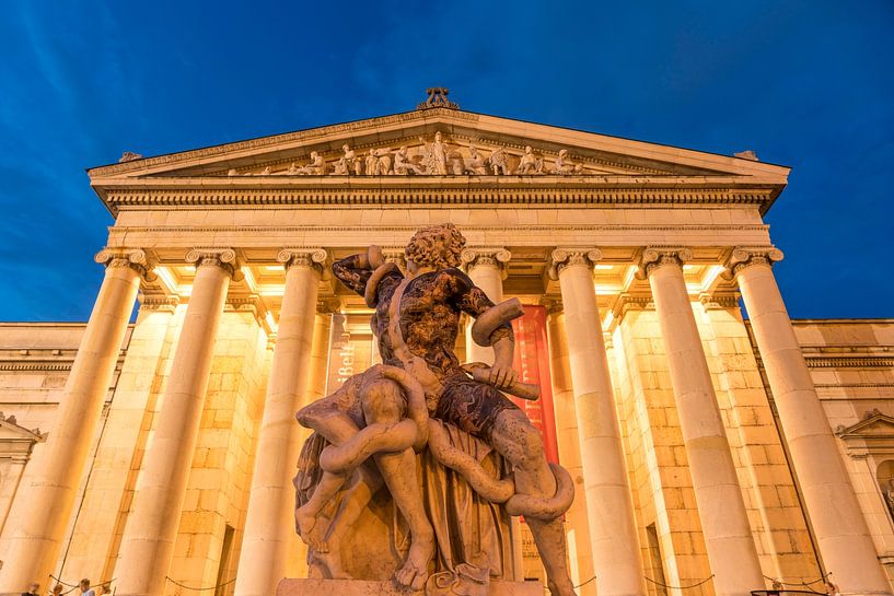Glyptothek am Königsplatz in München von Peter Schickert