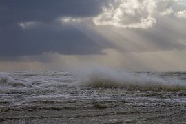 Splashing waves with Jacob's ladder by Menno van Duijn