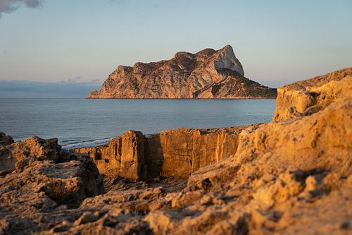 Peñón de Ifach, Felsen und das Mittelmeer