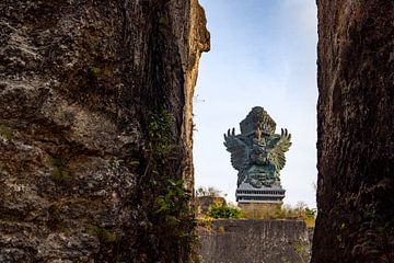 Riesige Statue auf Bali. von Floyd Angenent