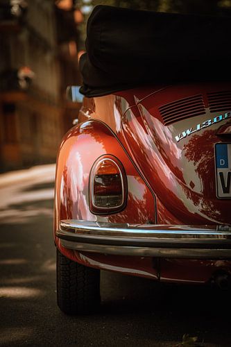 VW VOLKSWAGEN BEETLE CLASSIC CAR STREET PHOTOGRAPHY