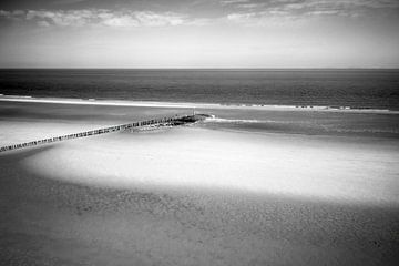 De eenzame kust van Marloes van Pareren