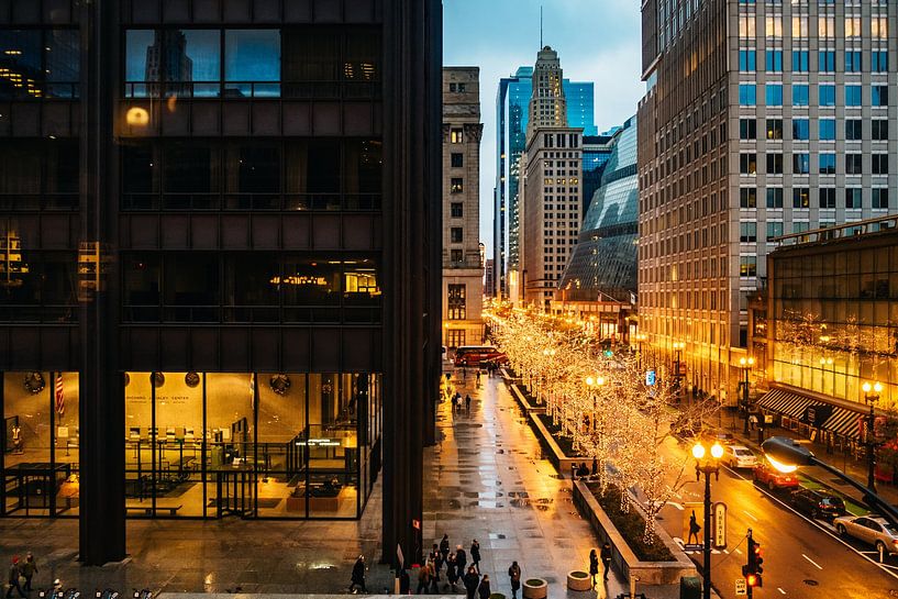 Chicago by Hello Pompoyo