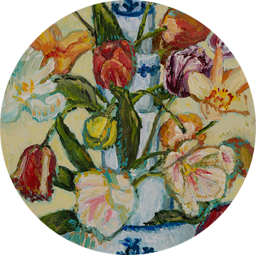 Tulpen in tulpenvaas (5) van Tanja Koelemij