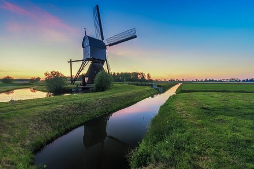 Zonsondergang aan de molen