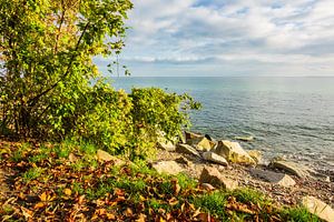 Die Ostseeküste auf der Insel Rügen im Herbst