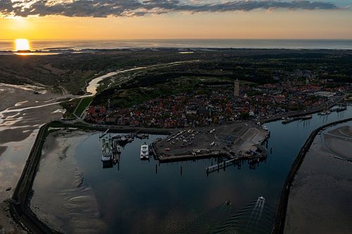 West Terschelling in the evening light by Evert Jan Kip