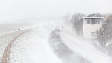 Sneeuwstorm Waddendijk Vlieland. van Gerard Koster Joenje (Vlieland, Amsterdam & Lelystad in beeld)