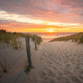 Sunset from the beach and dune by Corné Ouwehand