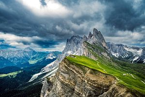 Seceda Berge dramatische Klippen in den Dolomiten