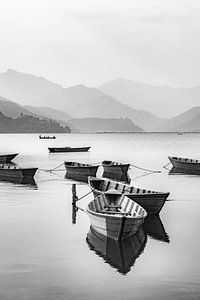 Bateau sur le lac Phewa à Pokhara au Népal.