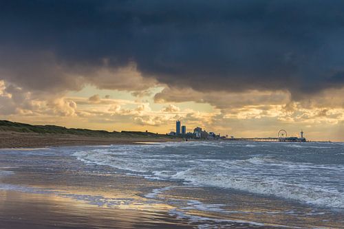 Stormy weather above the shore by Aitches Photography