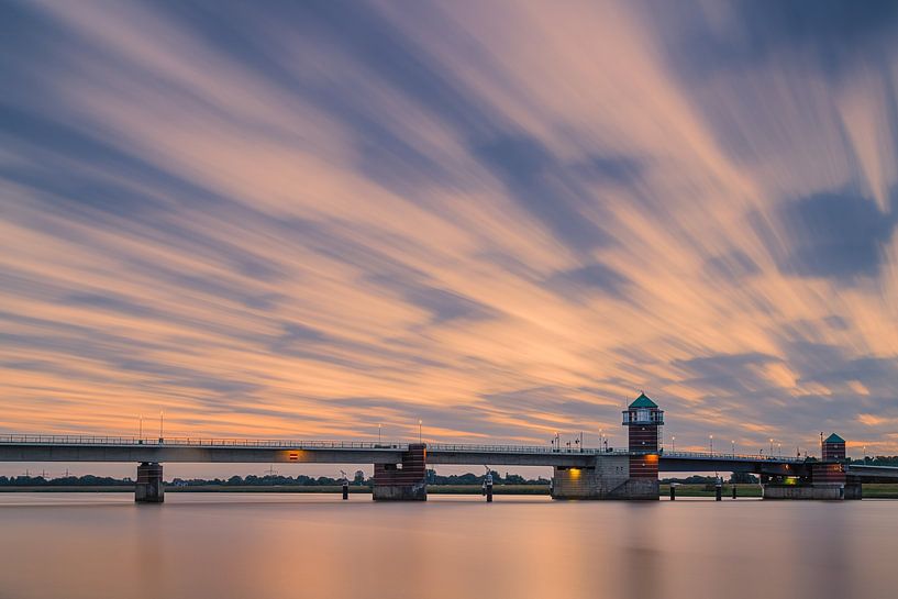 Lever de soleil sur le pont Jann-Berghaus par Henk Meijer Photography