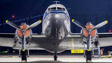 Dakota DC-3 by Arthur Bruinen