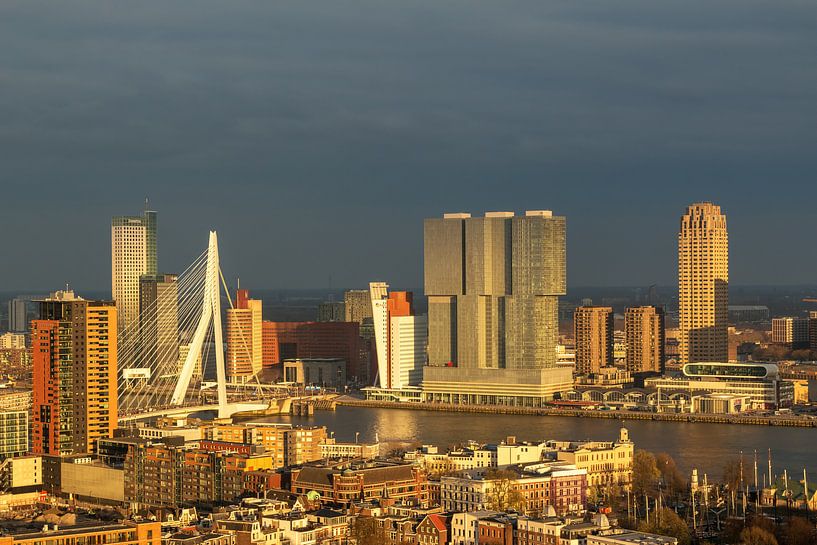 Rotterdam in the golden hour by Ilya Korzelius