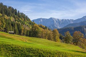 Graseck Alm mit Wettersteingebirge
