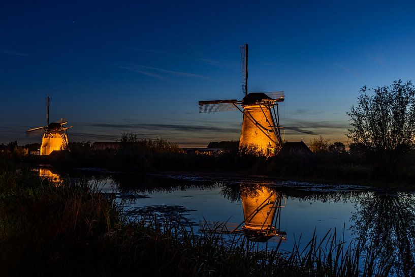 Illuminated Mills Kinderdijk by Peter Verheijen